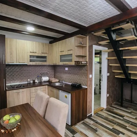 펜션 Zoranovi Konaci