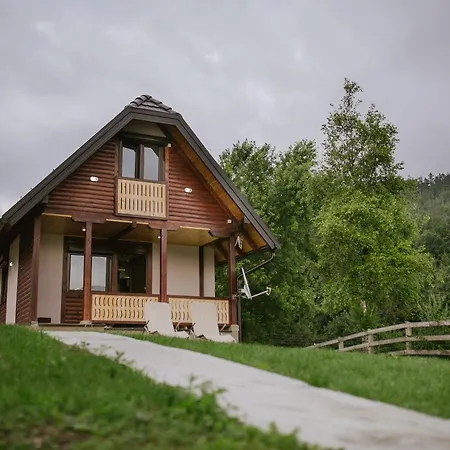 Zoranovi Konaci 펜션 Jevtici (Bajina Basta)